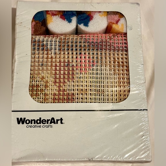 Vintage 20” x 22” Wonderart Latch Hook Rug Craft Kit Complete with/ Canvas Yarn - Picture 7 of 7
